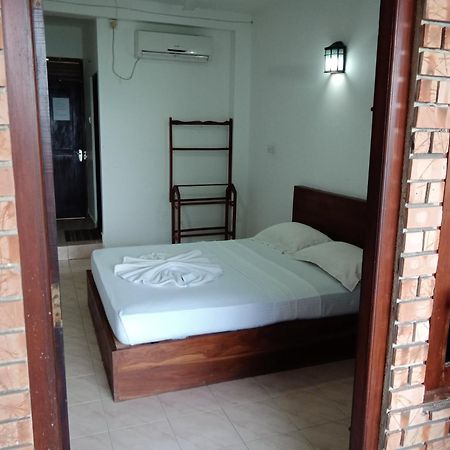 Wave Beach Resort Unawatuna Quarto foto